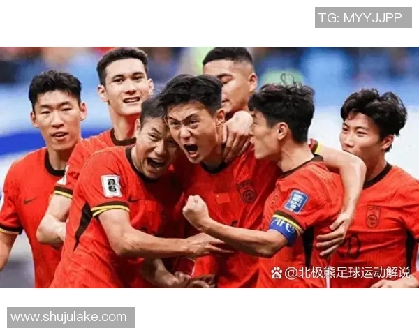 足球明星荣获最佳球员奖项的精彩瞬间与背后的故事